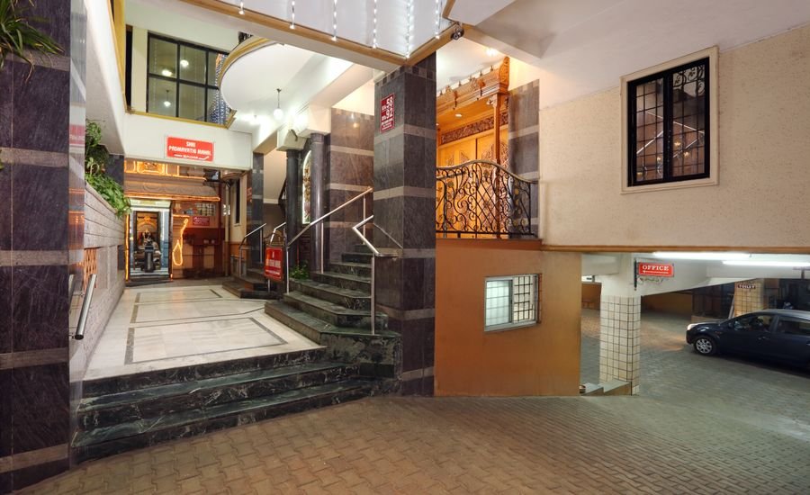 vishnu mahal kalyana mandapam in vadapalani